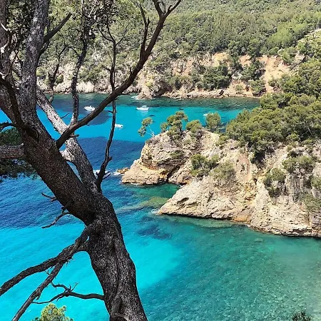 アパート Daniel Laetitia